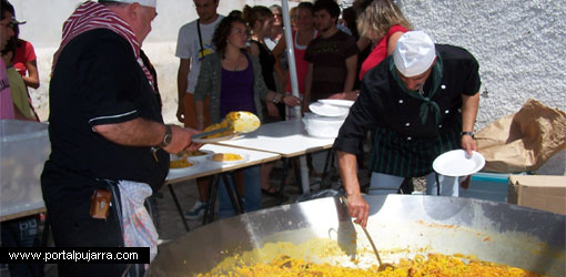 Paella en fiestas de Pampaneira en  la Alpujarra